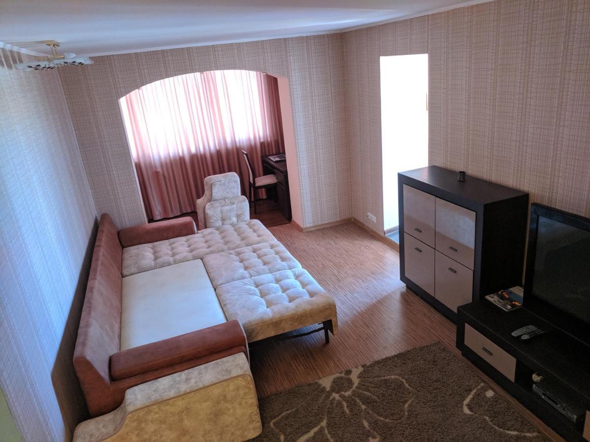13 Floor Panorama Apartment โอเดสซา ภายนอก รูปภาพ